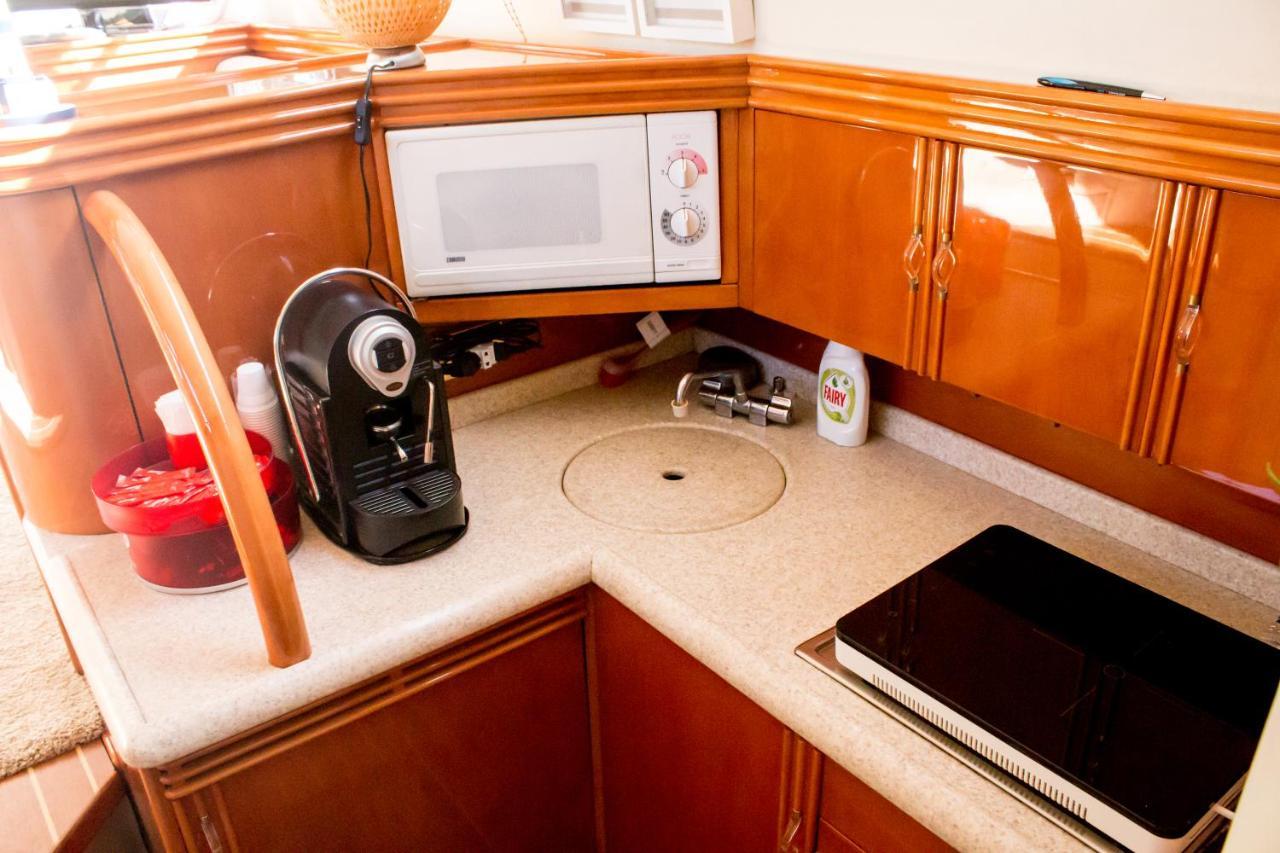 Hotel Aquadouro Yacht Radames - Sleep Boat Experience Castelo de Paiva Esterno foto