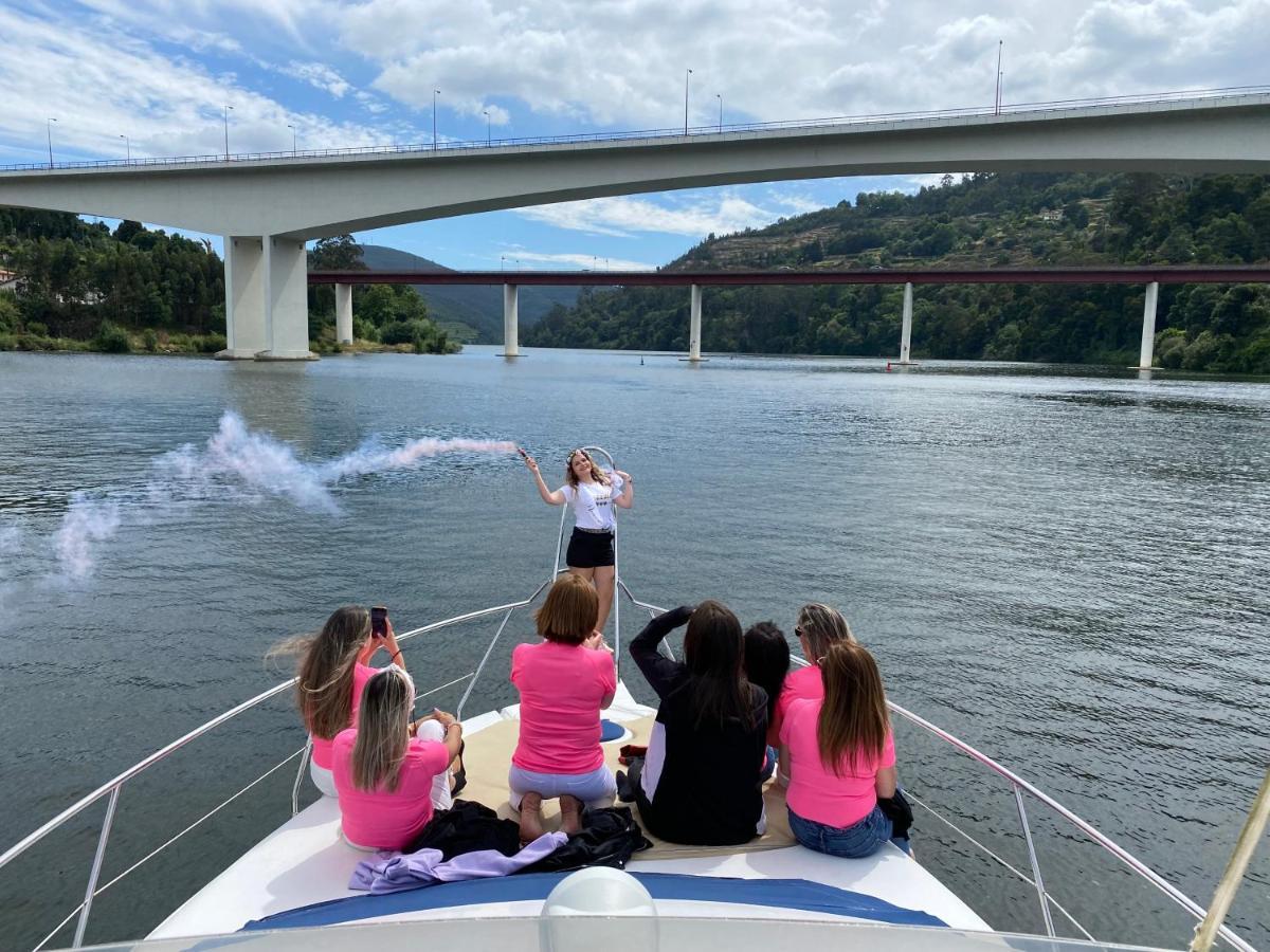 Hotel Aquadouro Yacht Radames - Sleep Boat Experience Castelo de Paiva Esterno foto