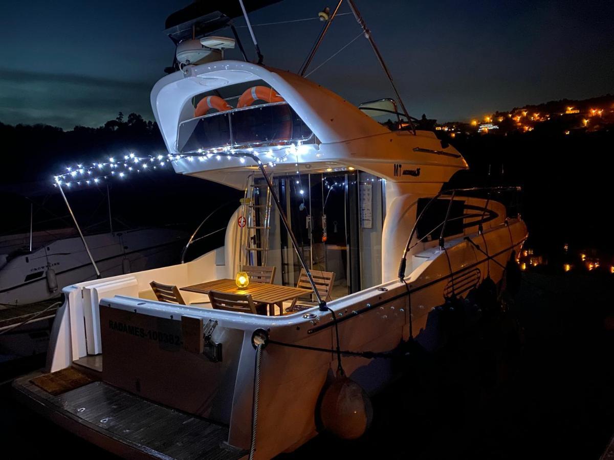 Hotel Aquadouro Yacht Radames - Sleep Boat Experience Castelo de Paiva Esterno foto